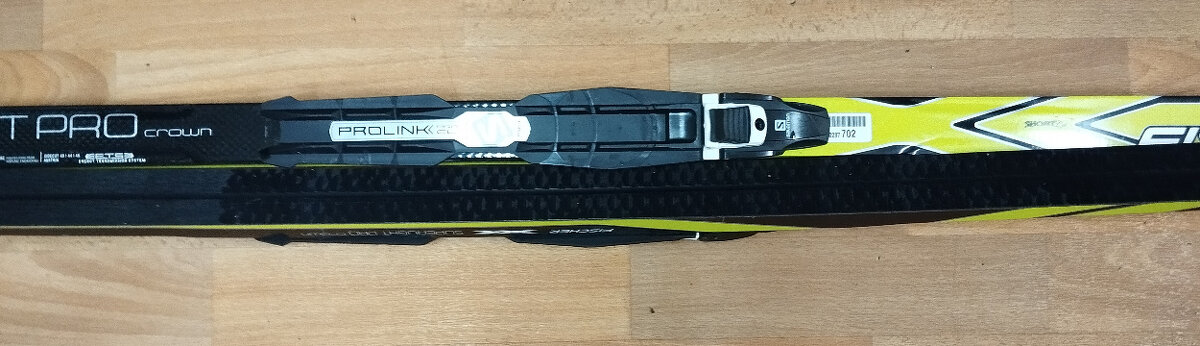 Predám bežky FISCHER XC SUPERLIGHT 197cm,šupiny.NNN. - 6