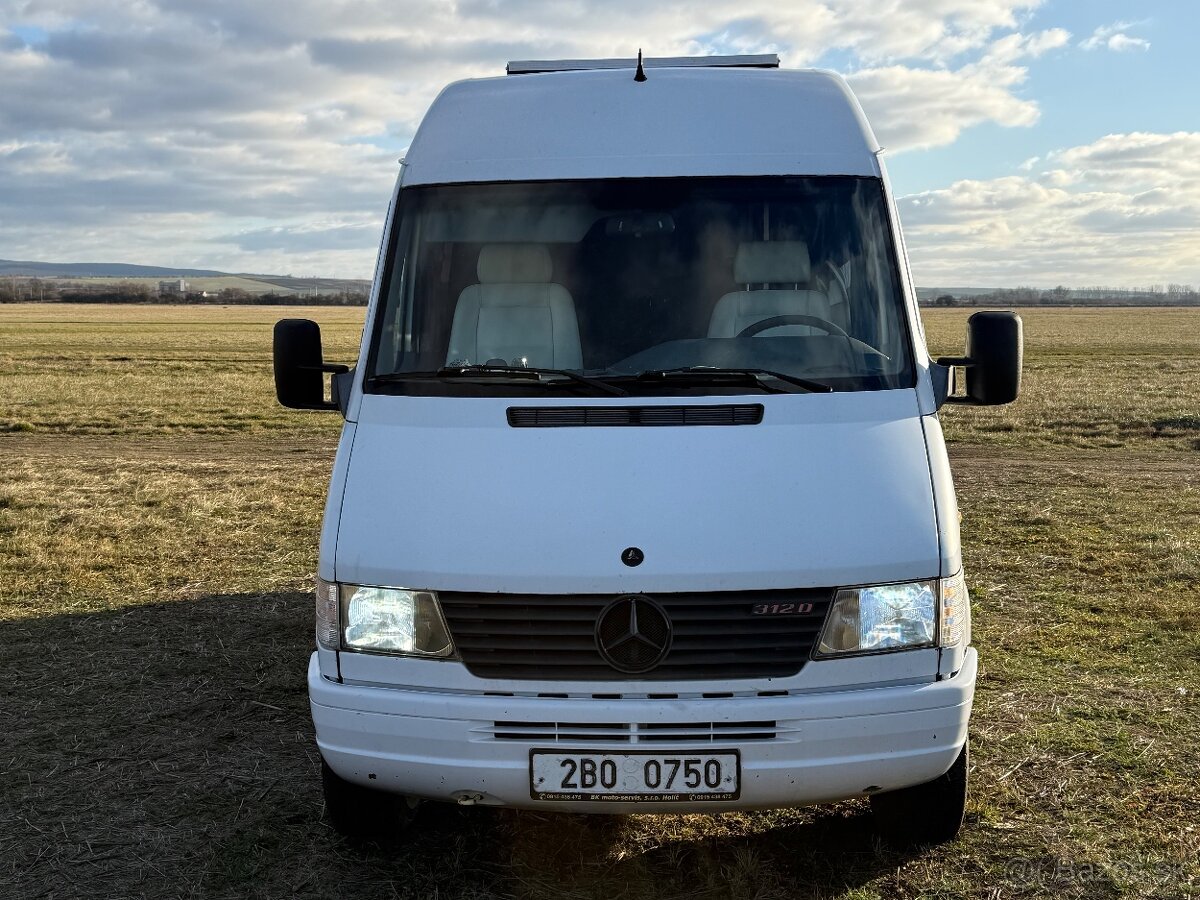 Obytna dodavka,caravan mercedes sprinter 312D - 6