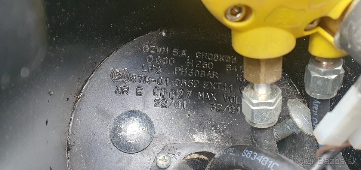 Predam LPG nadrze 43,5L do 2031,54L do 2032,47L do 2029 - 6