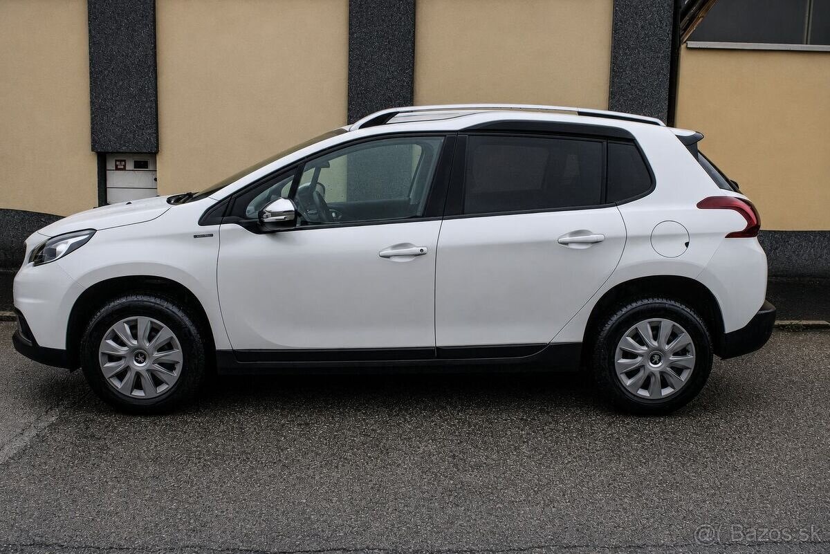Peugeot 2008 1.2 PureTech Style, benzín 2018 - 6