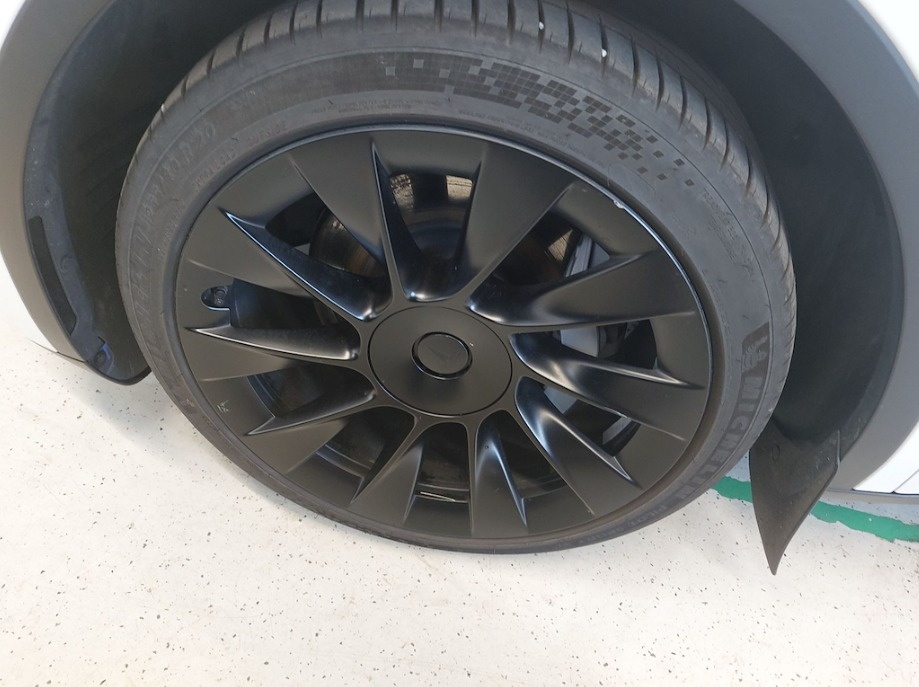 Tesla Model Y 2023 LR SoH 92 % / servis 5 ročná záruka / - 6