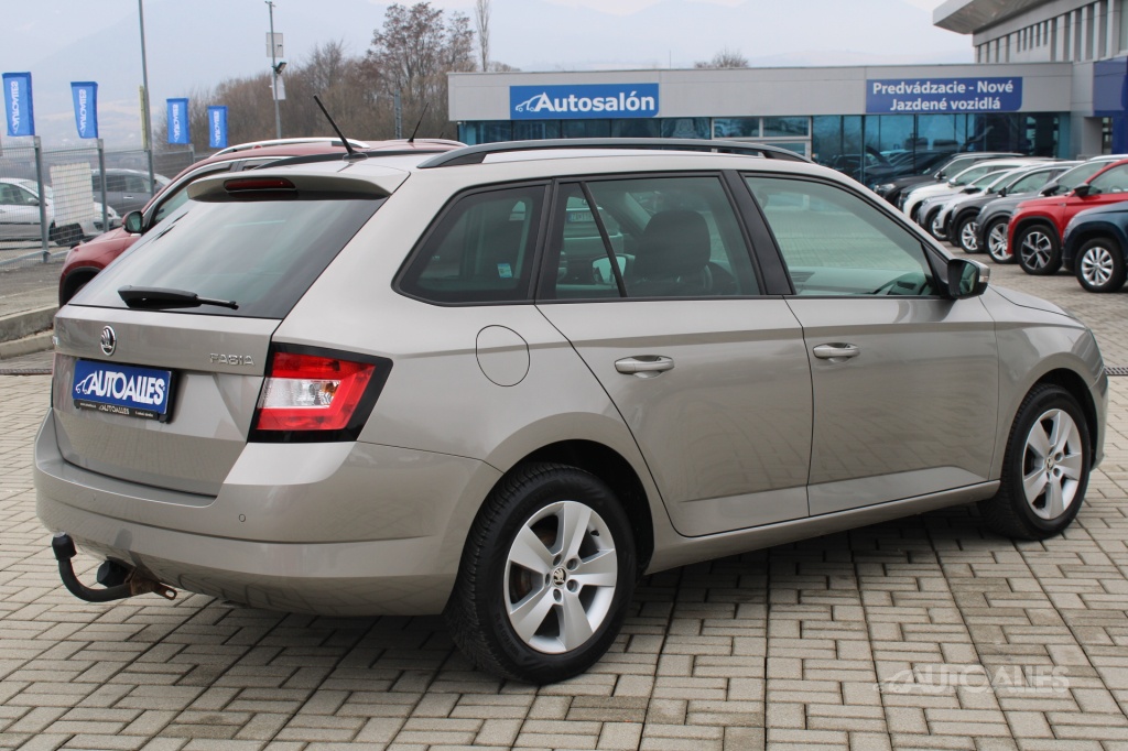Škoda Fabia Combi 1,0 TSi 70 kW AMBITION - 6