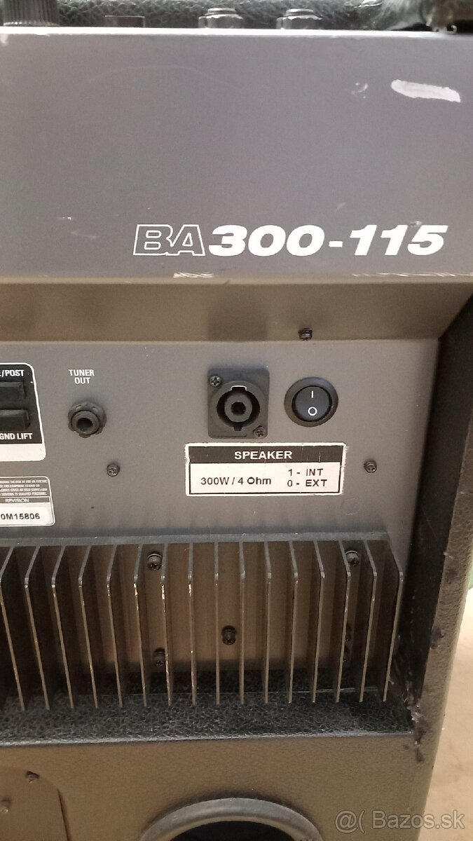 Basové kombo Ampeg BA 300-115 - 6