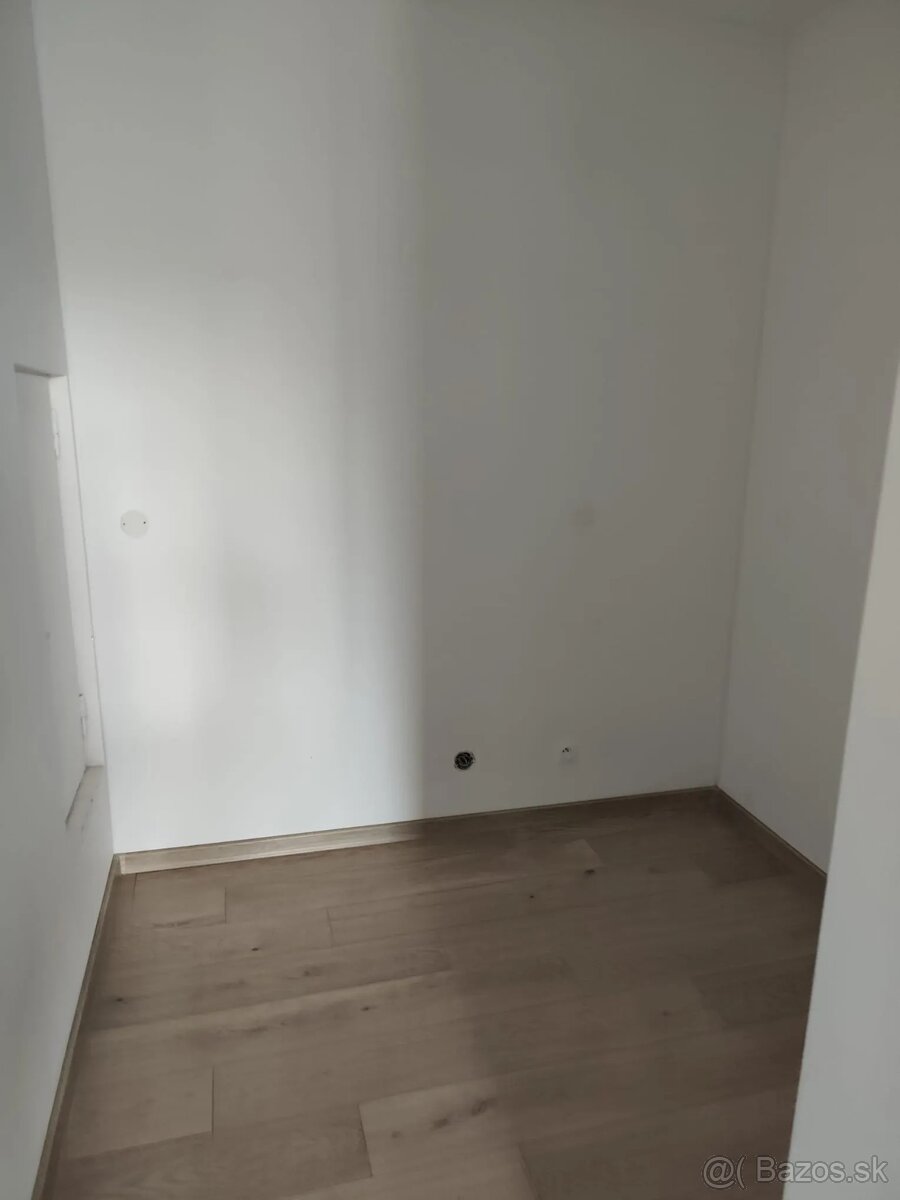 Realitný kancelária REALADR s.r.o. - 6