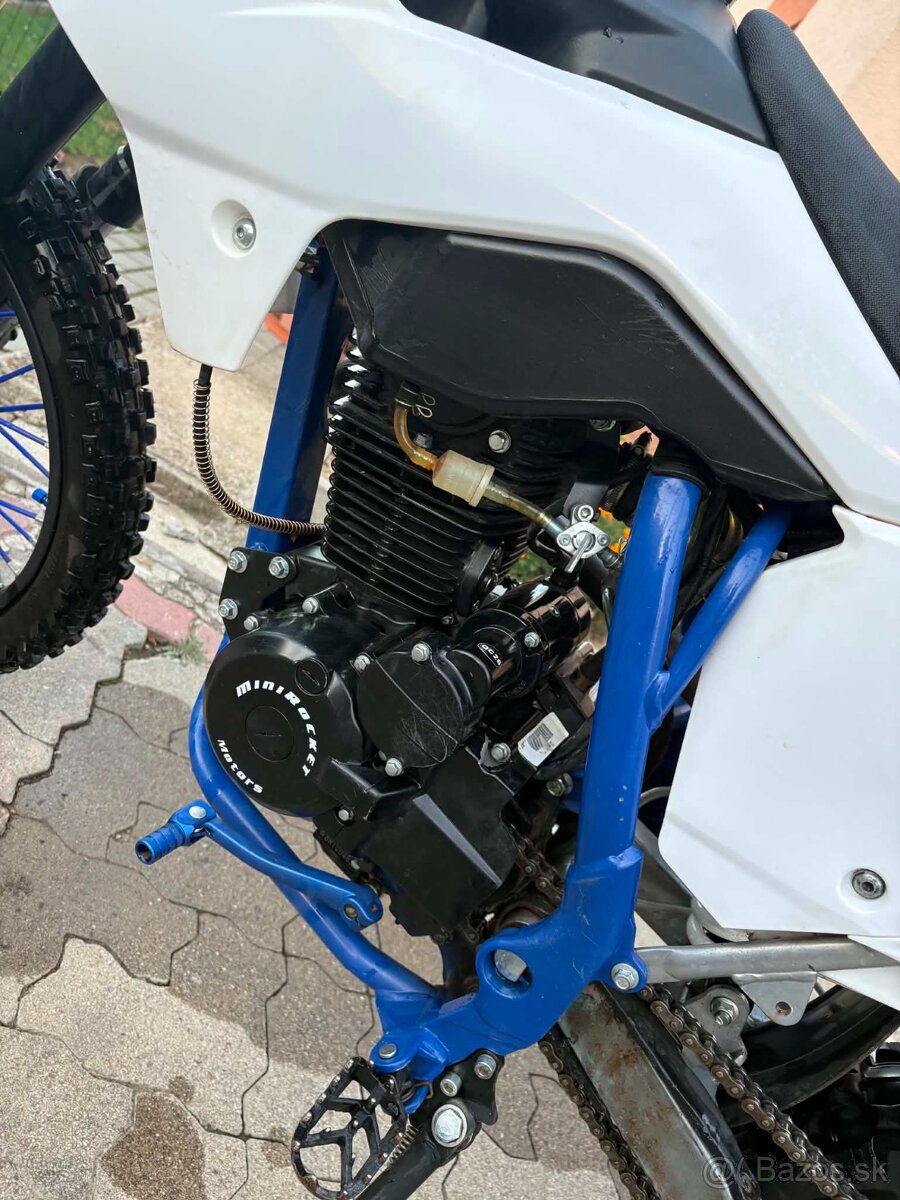 Predám Minirocket 250 - 6