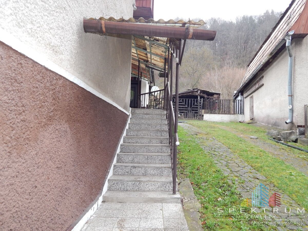 SPEKTRUM REALITY - Na Predaj rodinný dom s pozemkom 1385 m2, - 6