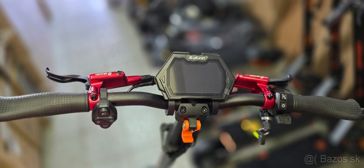 Kukirin G2 Master 6. 2025 s hydraulickými brzdami. - 6