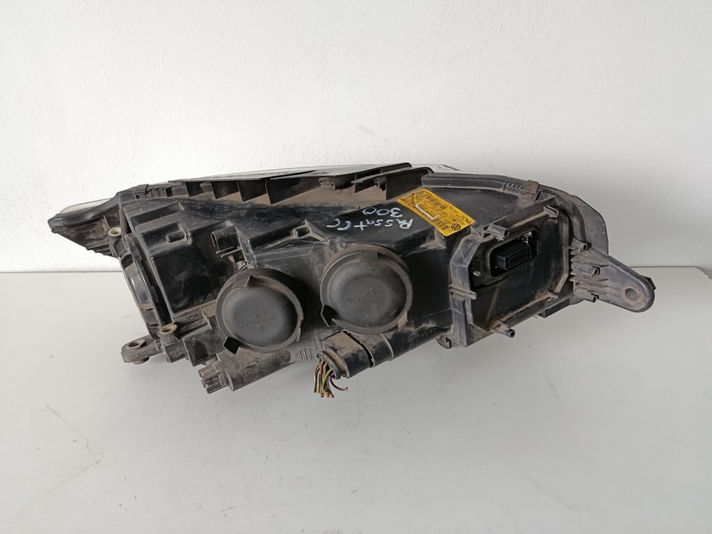 svetlo LP BIXENON passatCC 3c8941751c 300€ - 6