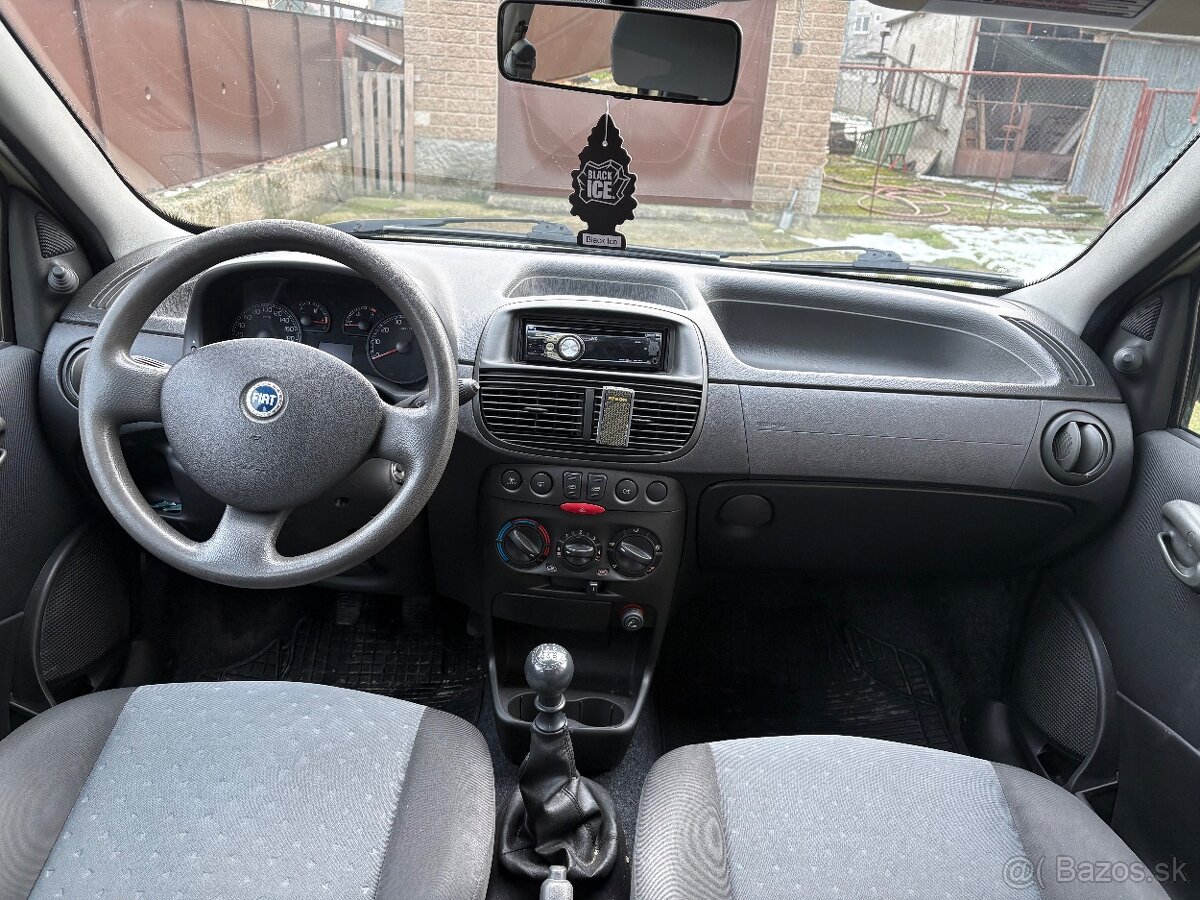 Fiat Punto 1.2 - 6