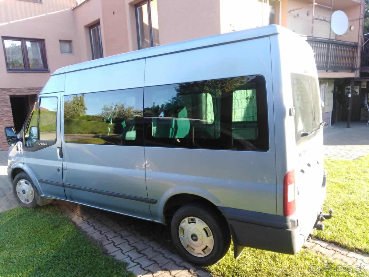 ford tranzit bus - 6