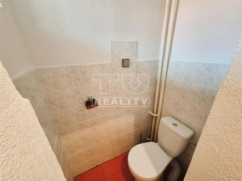 Exkluzívne na predaj rodinný dom v Žitavanoch, 570 m2 - 6