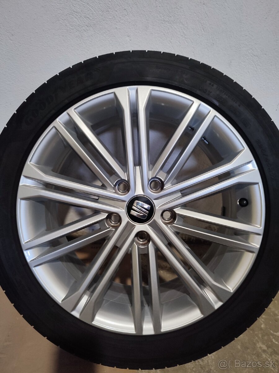 Letne pneumatiky 225/40 R17 na Original SEAT diskoch - 6