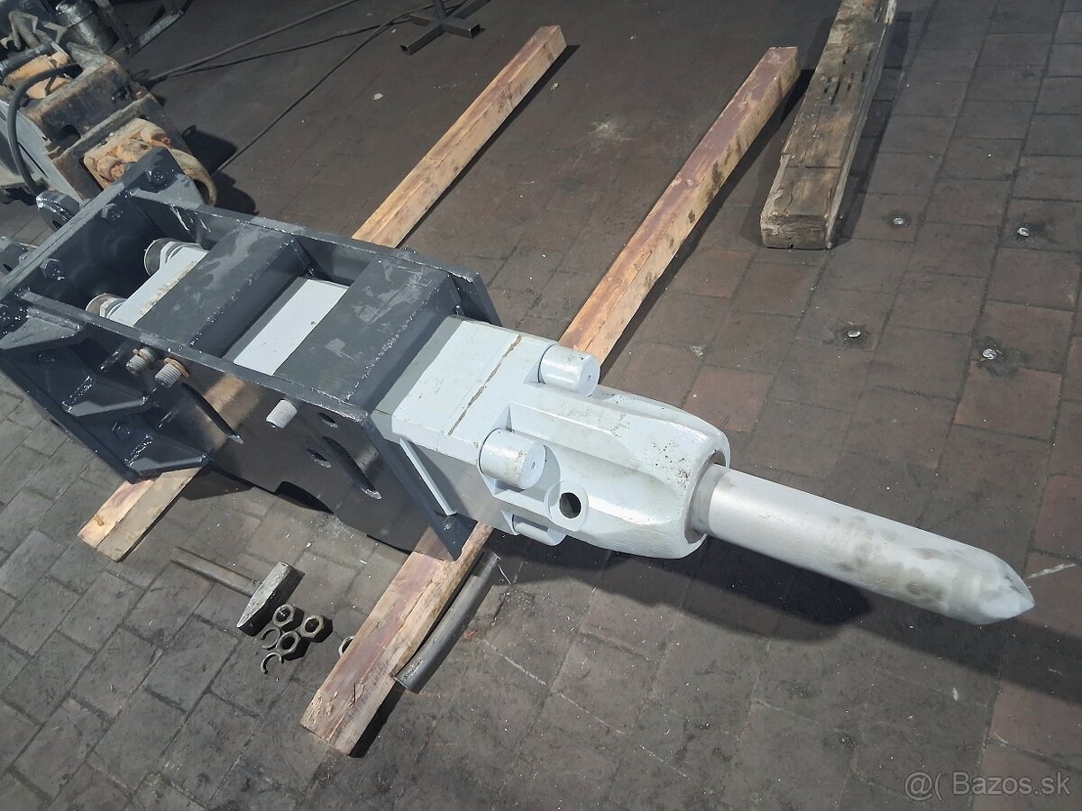 Hydraulicke kladivo ZTS - 6