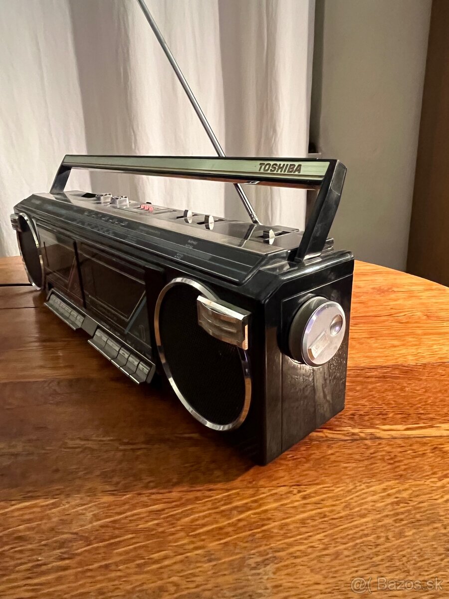 Rádiomagnetofón Toshiba - 6