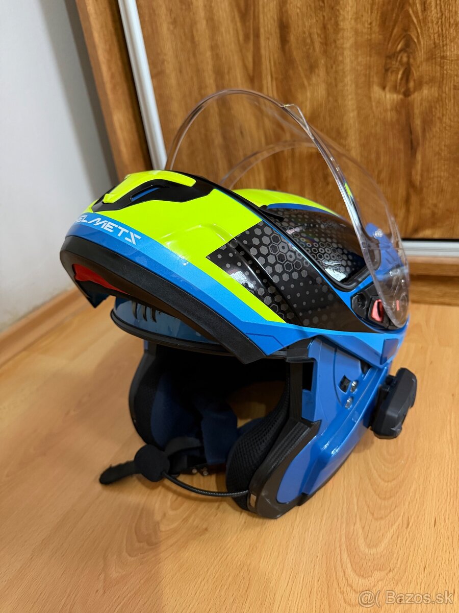 Výklopná helma - 6