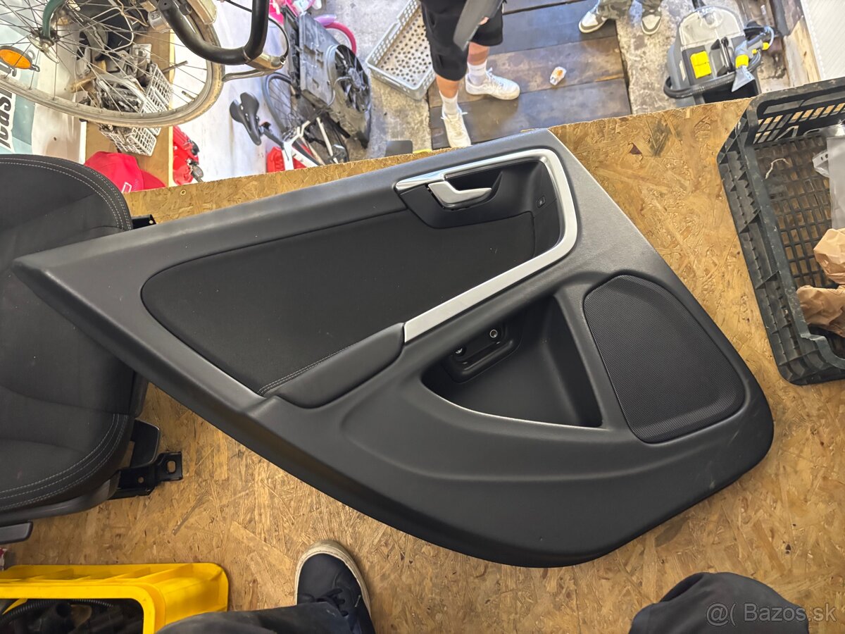 Tapacire Volvo v60 - 6