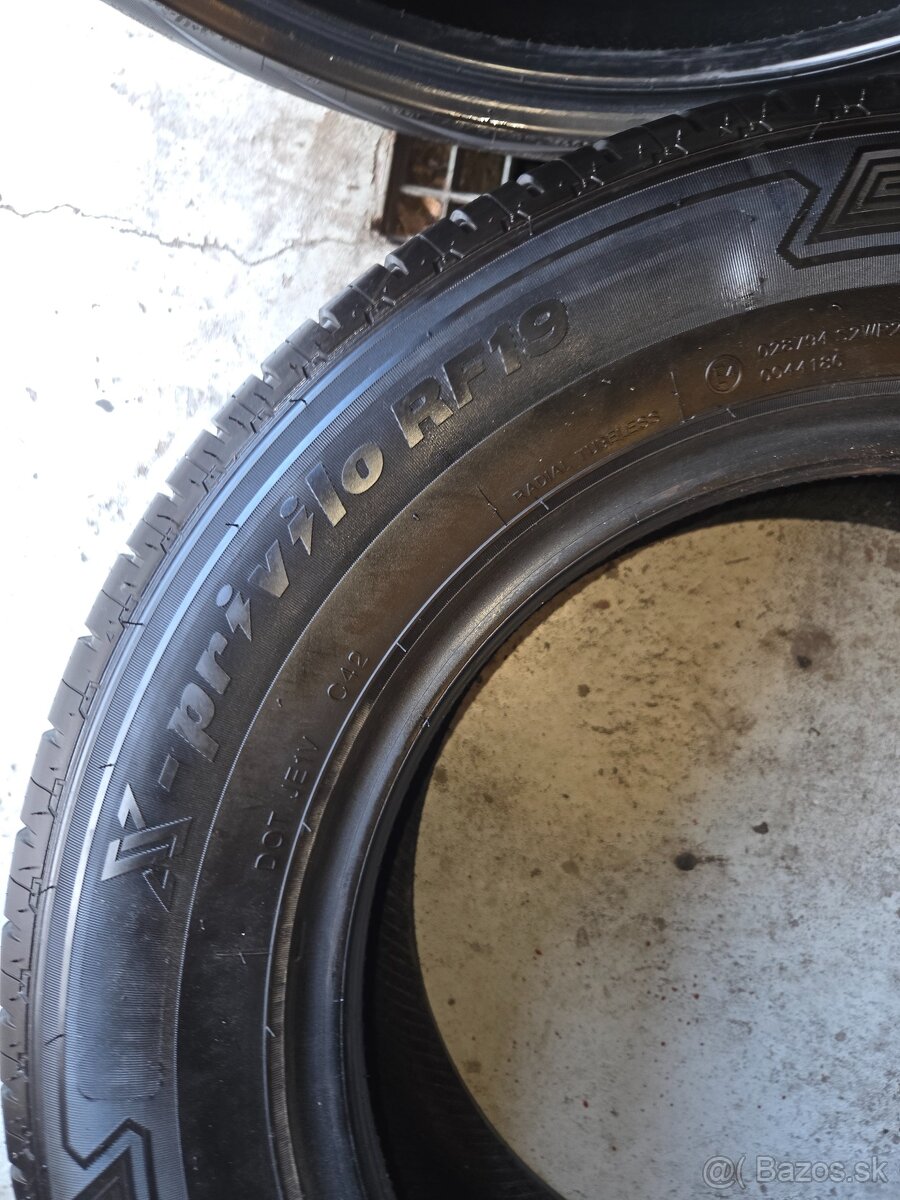 Pneumatiky 225 65 16C letné zn.trocmax - 6