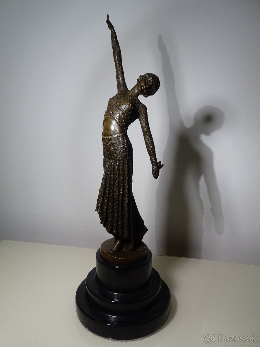 bronzová socha tanečnice "Footsteps" sign. D.H.Chiparus,38 - 6