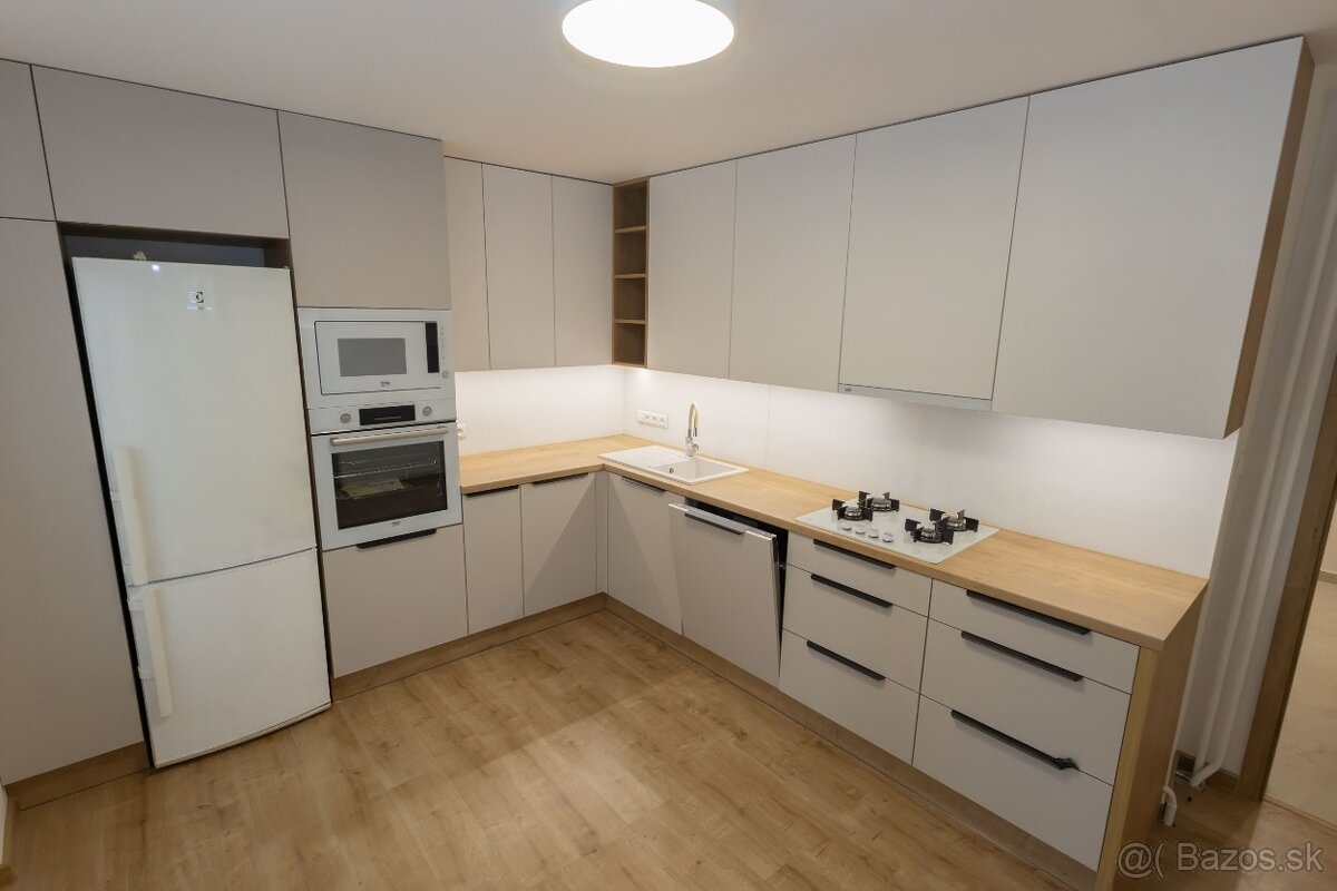 Ponúkame na prenájom 2 izbový byt v Humennom - 6