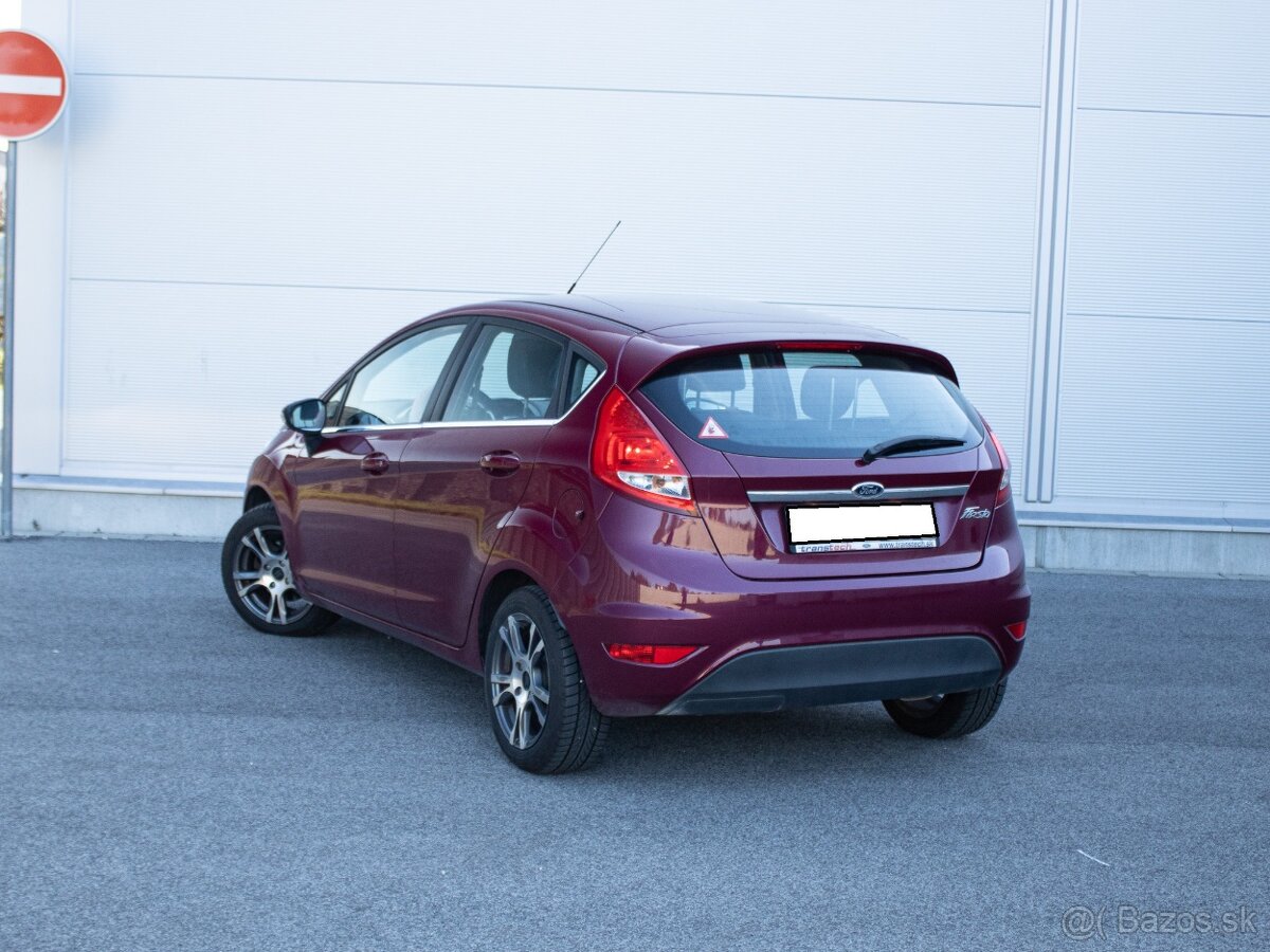 Ford Fiesta 1.4 TDCi DPF Titanium - 6