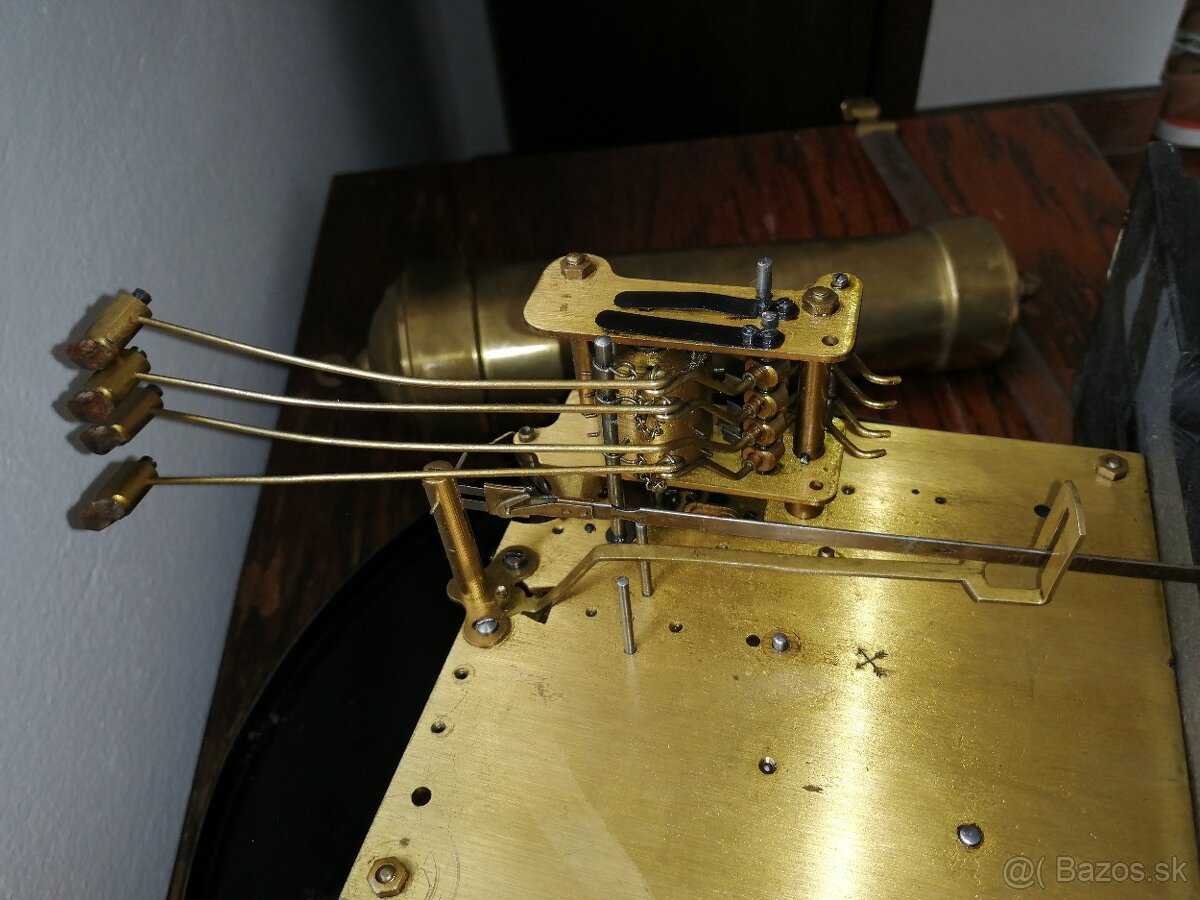 Podlahové hodiny s westminsterským zvonením 1924 - 6