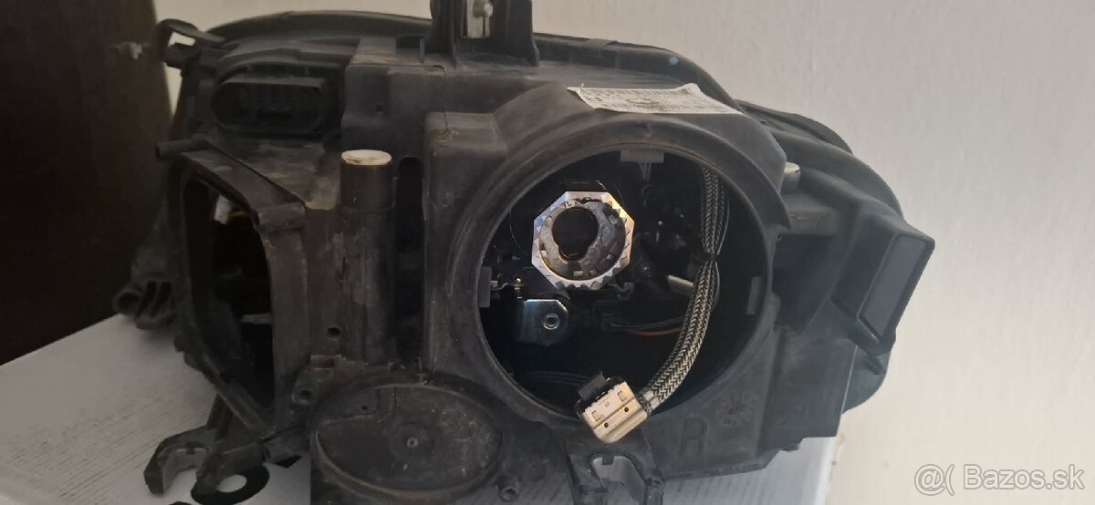 Pravý xenón Audi A4 B8 2008-12 - 6