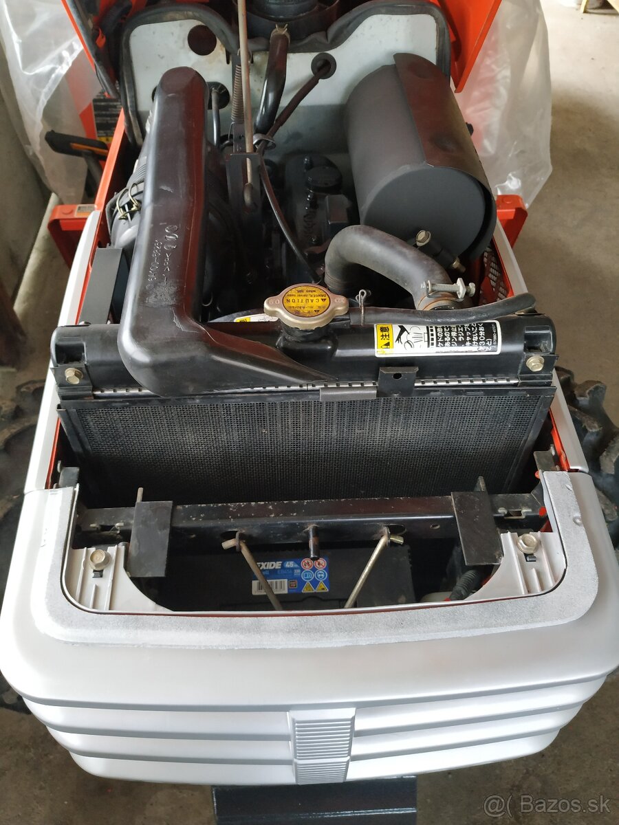 Malotraktor KUBOTA Hinomoto CX-160 4x4 s rotovátorom - 6