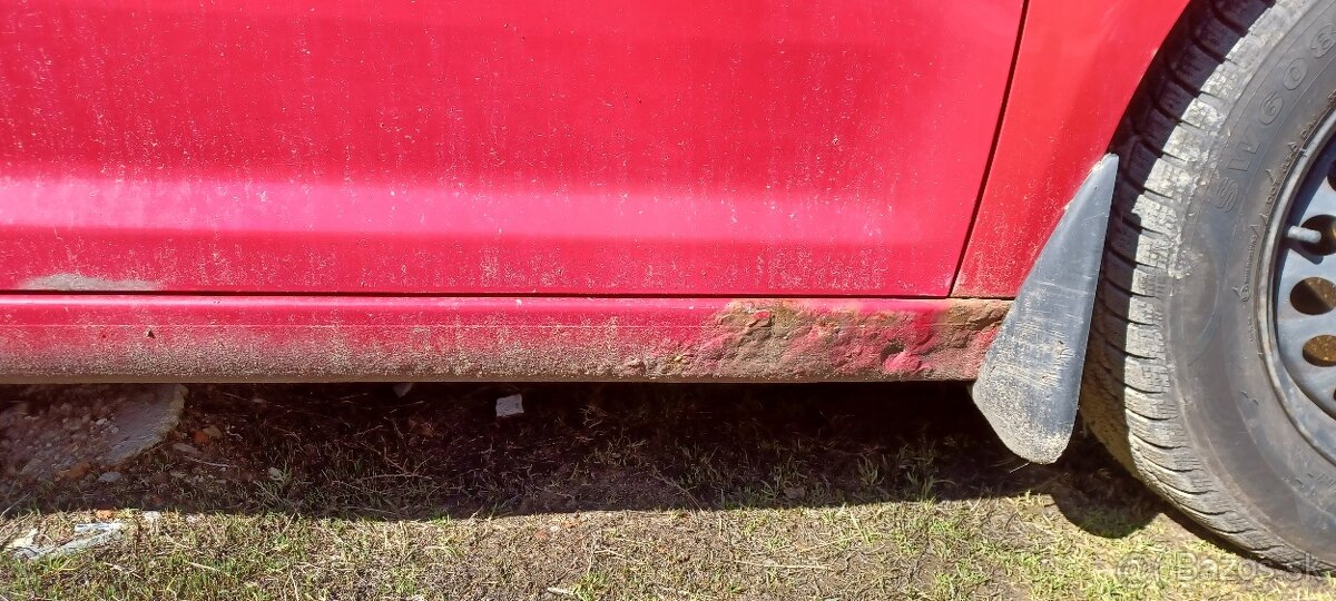 Caddy predám - rozpredám 1,9 tdi 77kW - 6