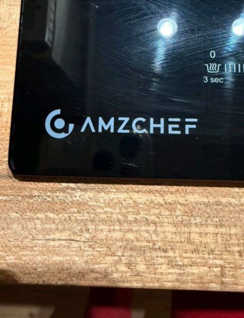 Venkovská kuchyně s lavicí a spotřebiči,5861 - 6