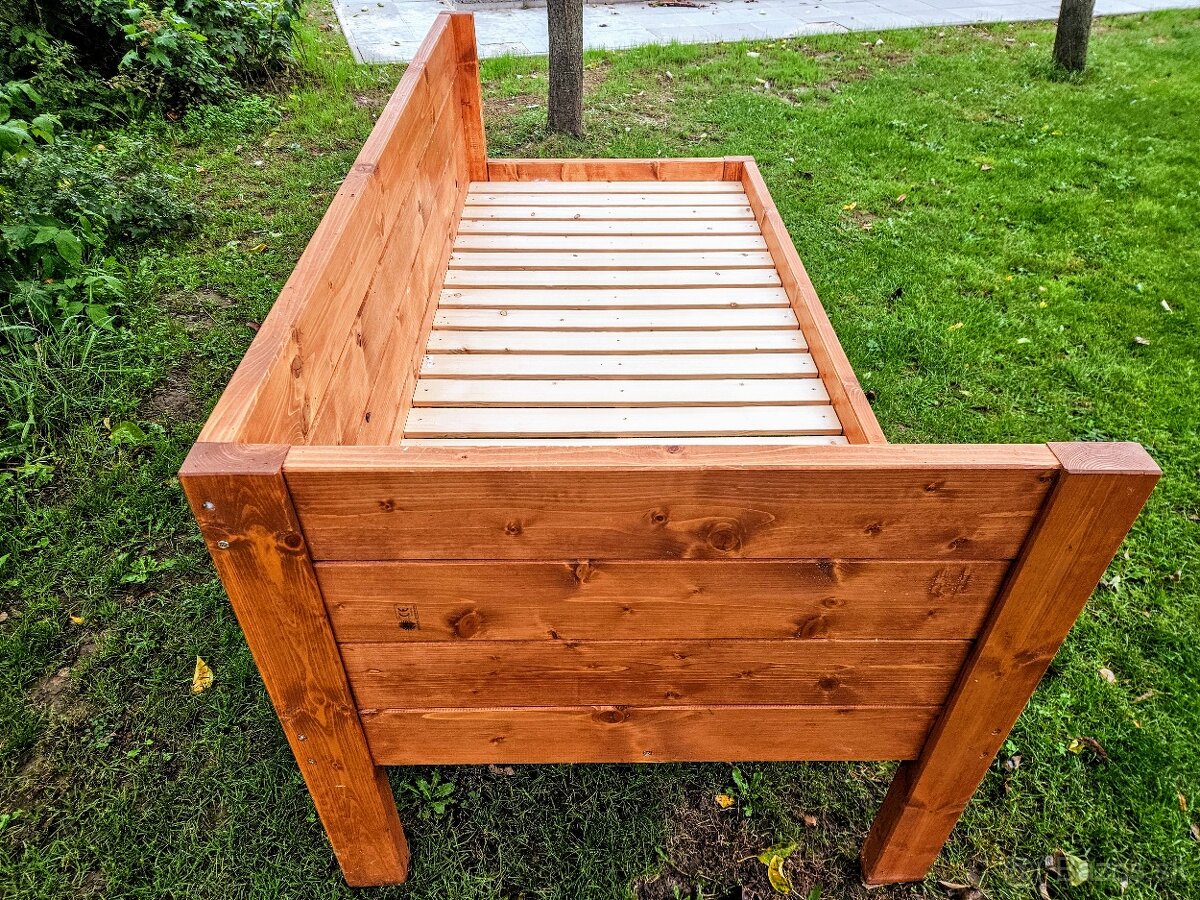 Drevená posteľ - 6