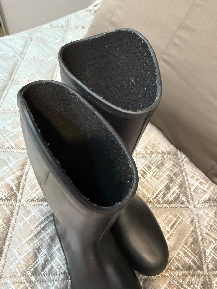 Predám set na jazdenie pre dievča - prilba, čižmy, rukavice. - 6