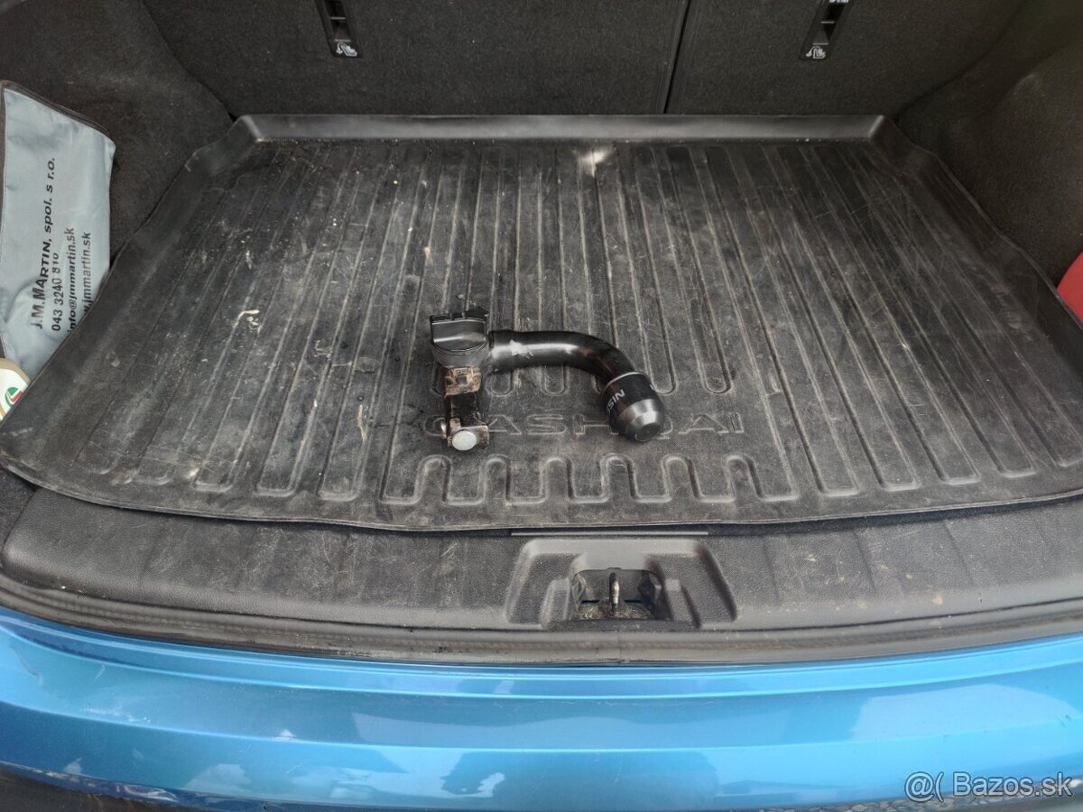 Nissan Qashqai 4x4 + ťažné, 360 kamera - 6