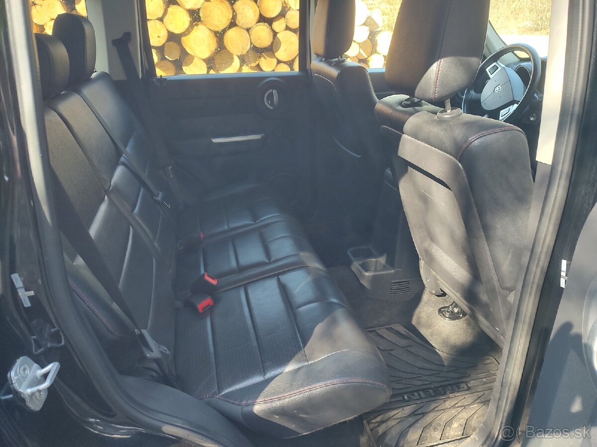 Dodge Nitro 2.8 CRD - 6