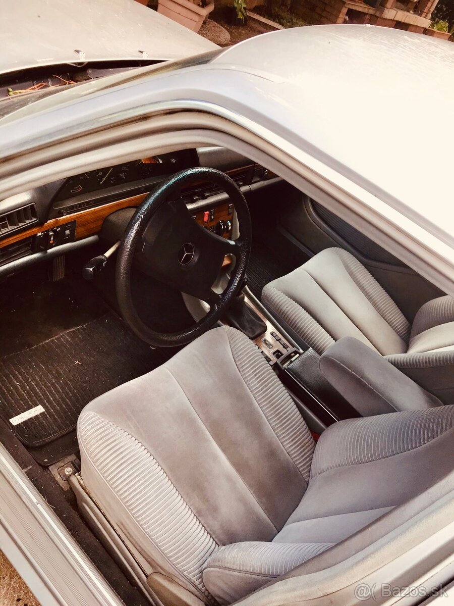 Mercedes-Benz W126 280 - 6