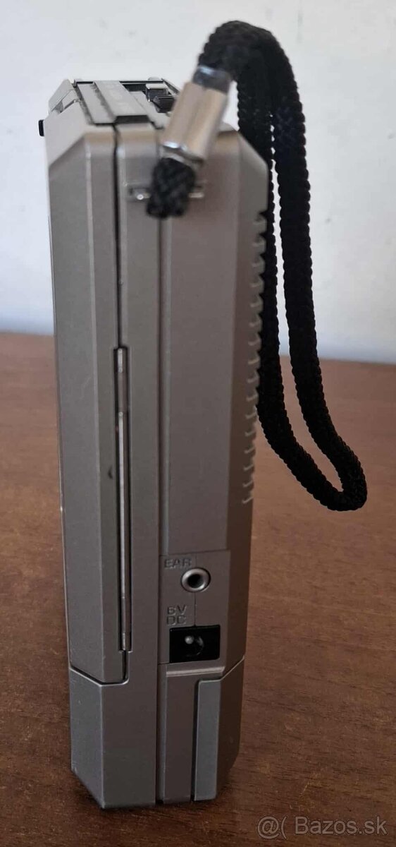 SANYO M1150 (Recorder-Walkman) - 6