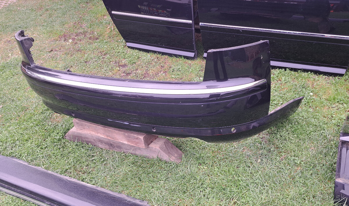 Audi A8 D3 naraznik zadne svetla dvere - 6