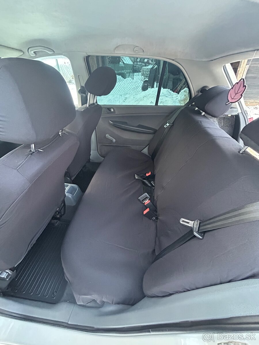 Škoda Fabia 1.4 MPI - 6