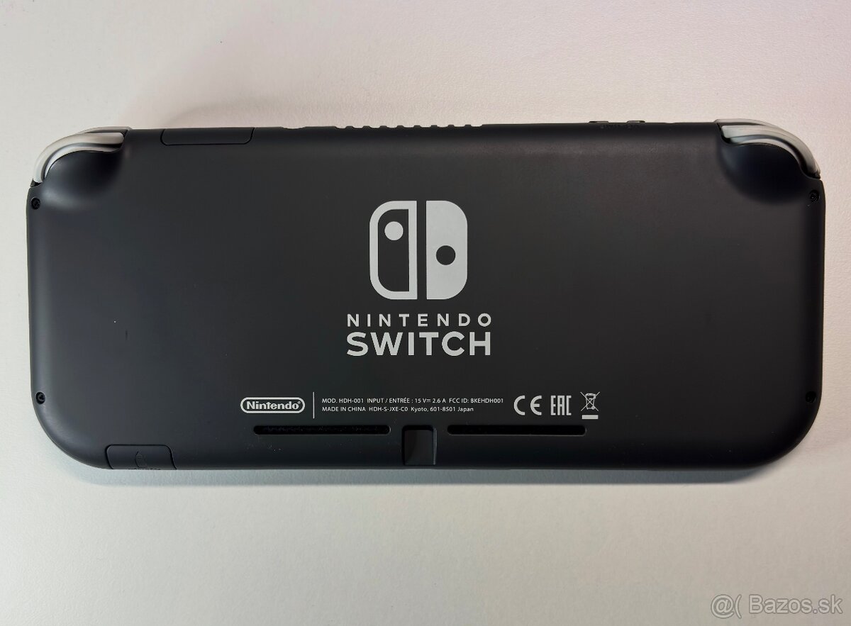 NINTENDO SWITCH LITE BUNDLE - 6