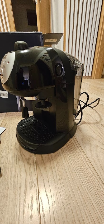 Predám kávovar De'Longhi EC201CD.B - 6