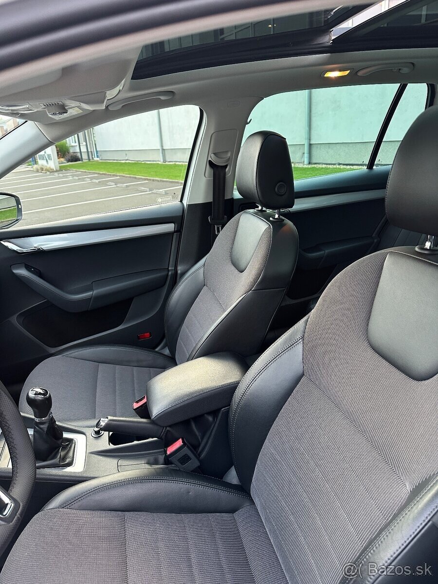 Škoda Octavia 3 - 6