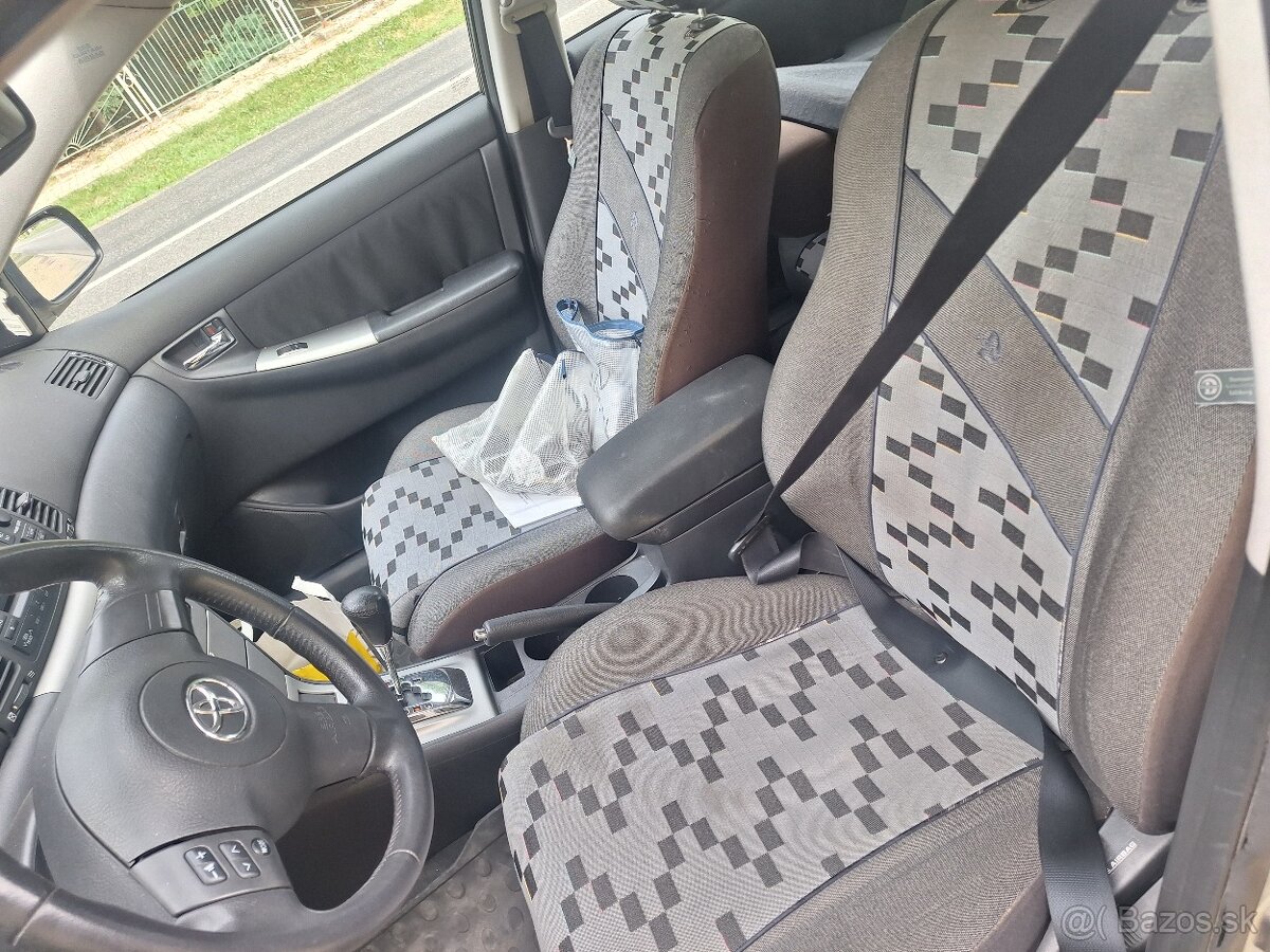 TOYOTA COROLLA 1,4 DIESEL 66KW AUTOMAT KLÍMA - 6