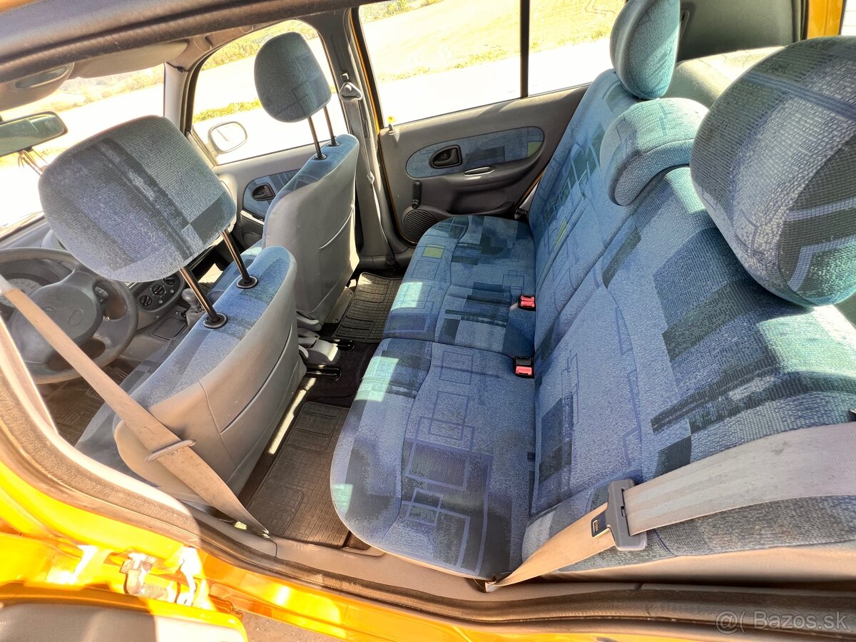 Renault Clio II 1.2 MTV - 6