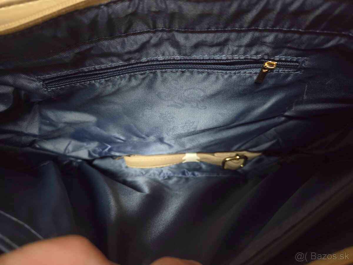 Guess kabelka bledá - 6