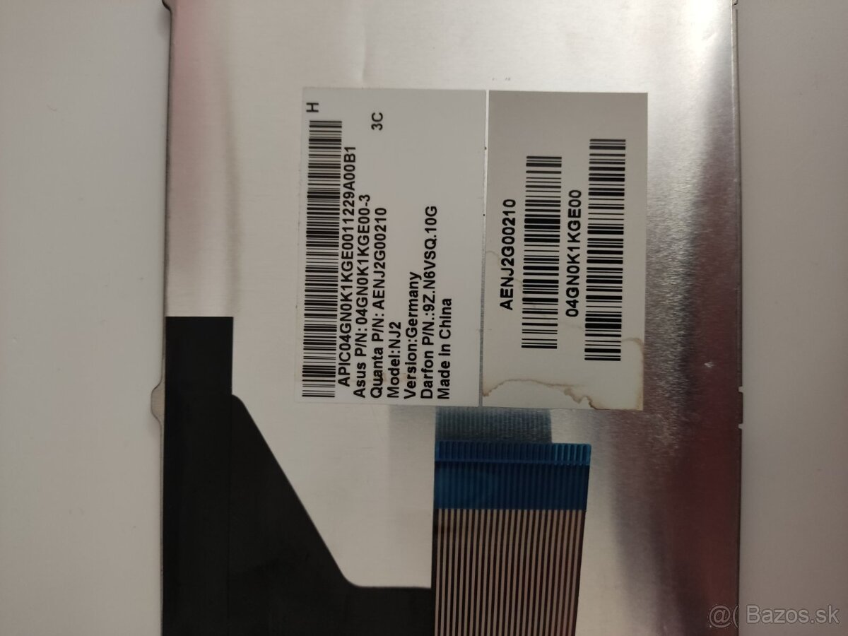 Podrobnosti o notebooku Asus F75A - 6