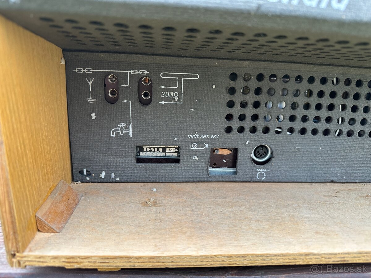 Rádio gramofón Tesla 1016A Sonáta - 6
