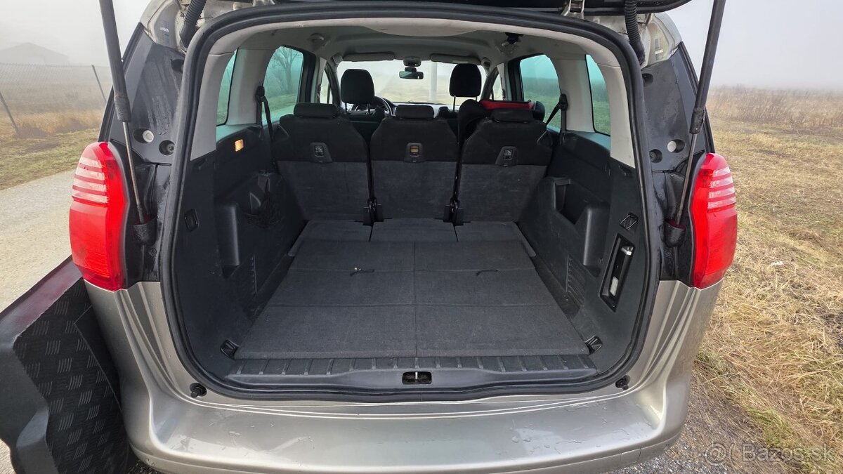 Peugeot 5008 1,6 hdi - 6