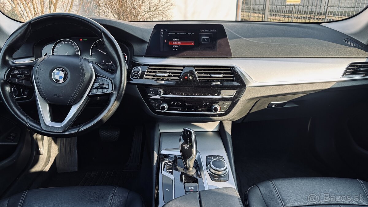 BMW rad 5 Touring 518d - Model 2020 - 6