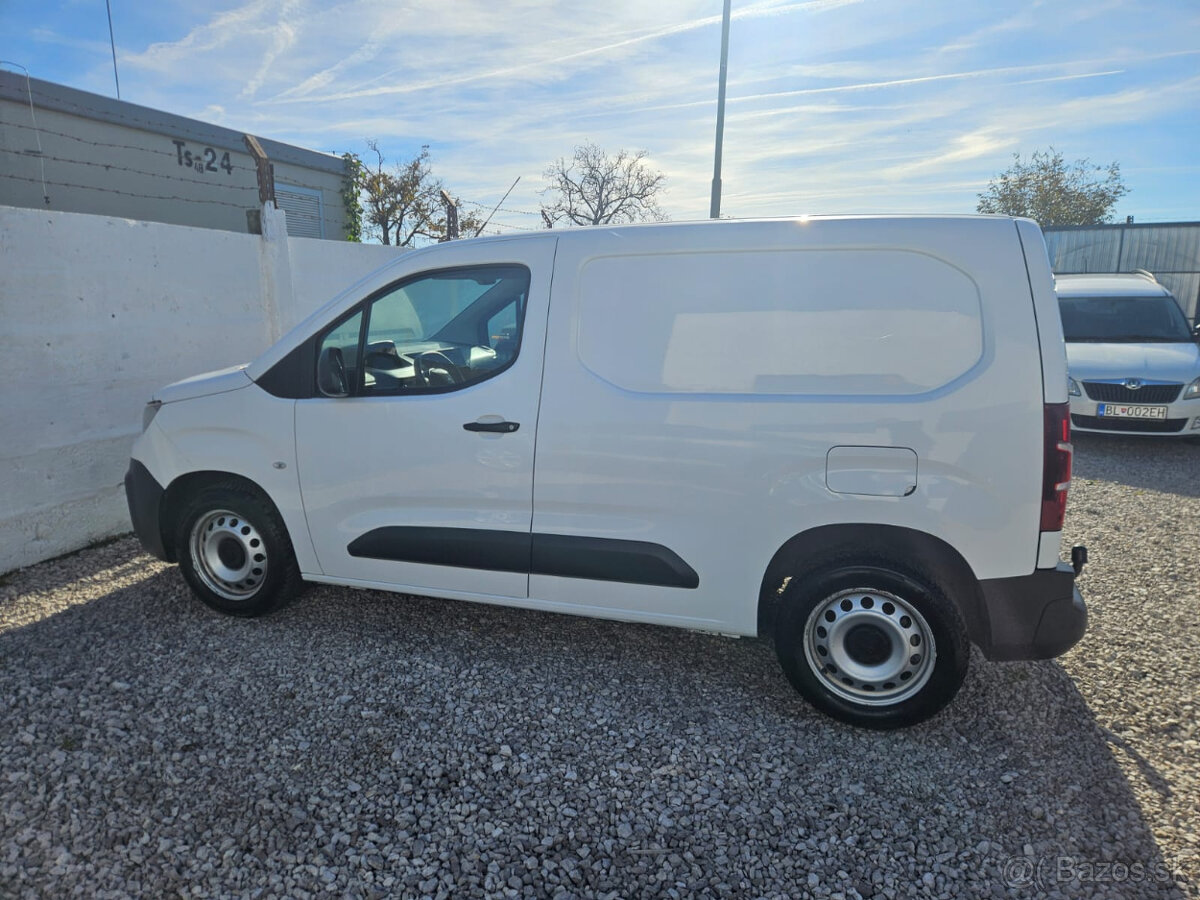 Peugeot Partner BlueHDI 100 (6 089 € bez DPH) - 6
