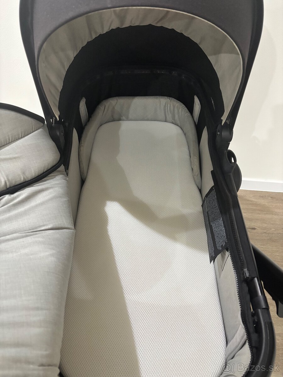 Kočík Joolz day+ brilliant black - 6