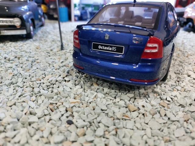 model auta Škoda Octavia RS TFSi 2006 Otto mobile 1:18 - 6